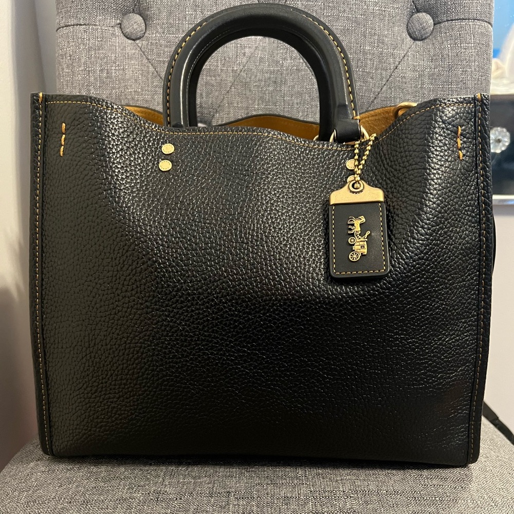 Coach Rogue in Black